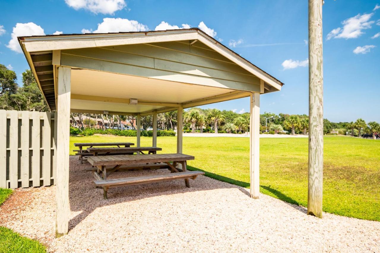 Вилла The Palm Caswell Beach Экстерьер фото