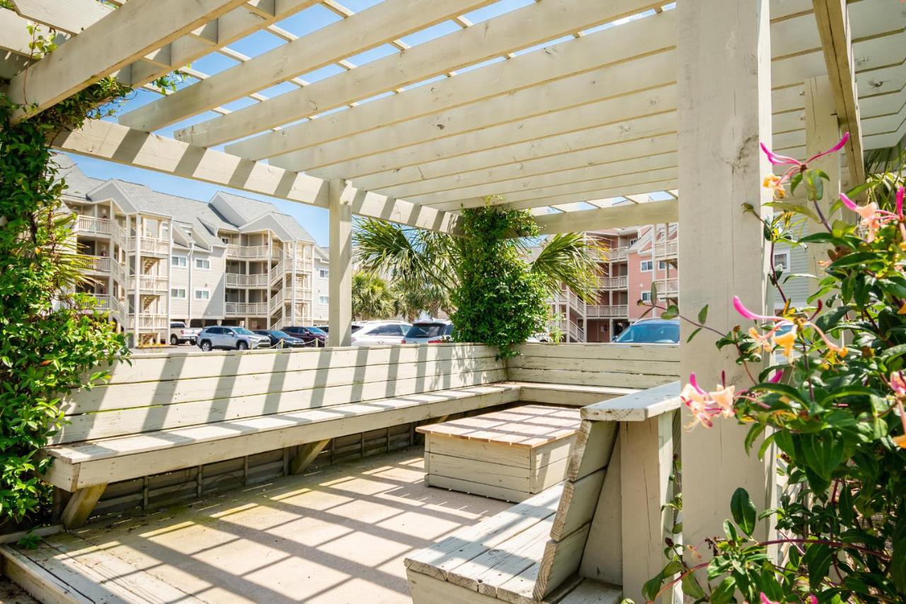 Вилла The Palm Caswell Beach Экстерьер фото